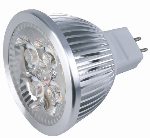 spot au dessus de la douche Equipez un spot au dessus de la douche d'une ampoule LED permet de faire des économies