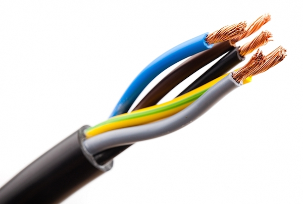 cable électrique avec fil de couleur