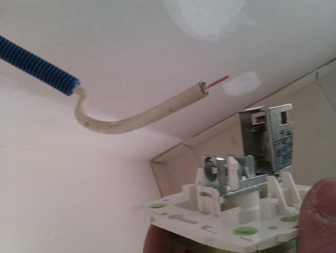installer-prise-TV-2