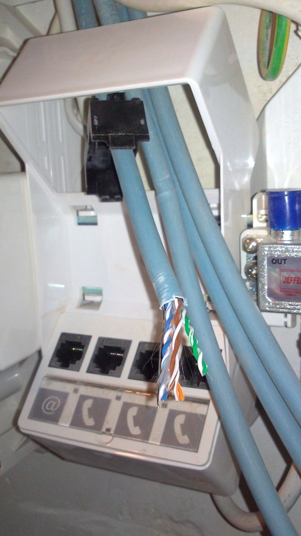 cable-RJ45-denude-cat6