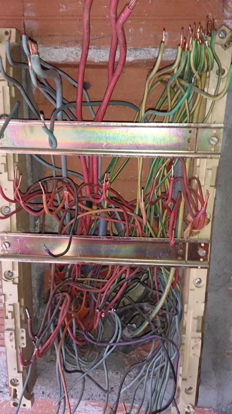 5-demontage-tableau-electrique-unipolaire_1