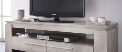 Prise électrique pour le meuble TV: conseils d’installation