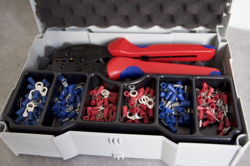 coffret knipex 97-90-21 avec pince à sertir les cosses électriques