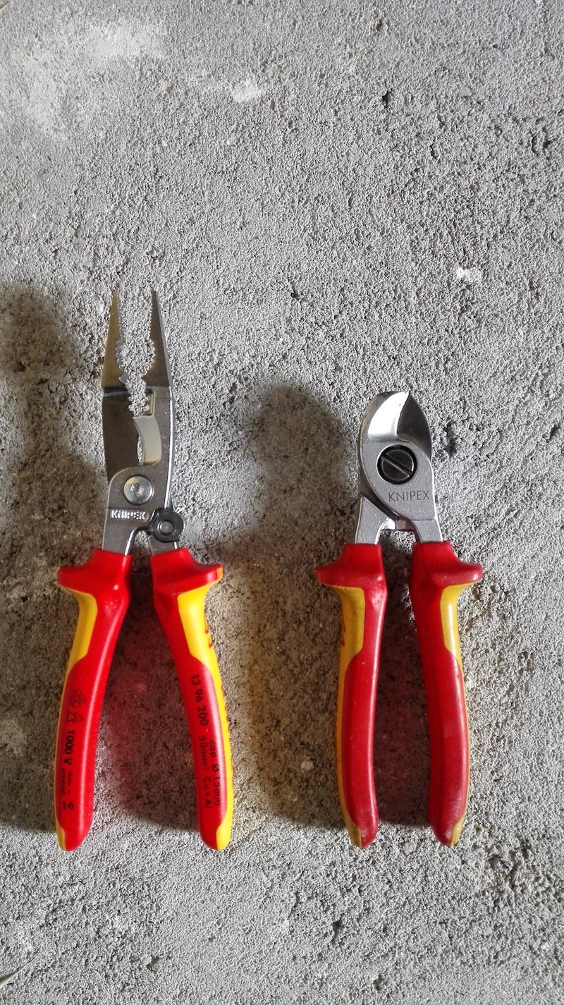 pince universelle knipex 1396200 vs pince electricien coupante 95 16 65