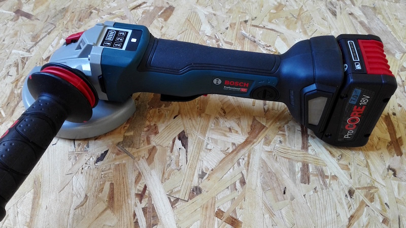 avis de pro sur la Meuleuse Bosch Angulaire GWS 18V-125 PSC Meuleuse Angulaire Bosch connectée