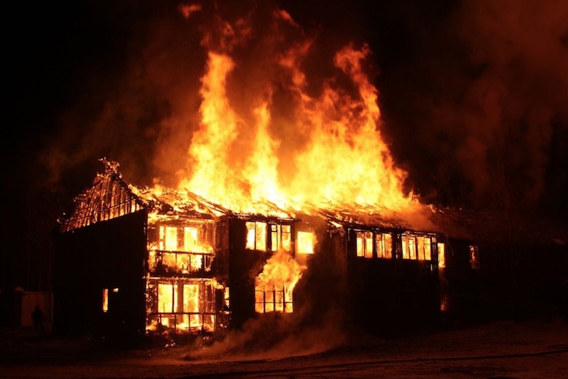 branchement électrique éclairage incendie maison