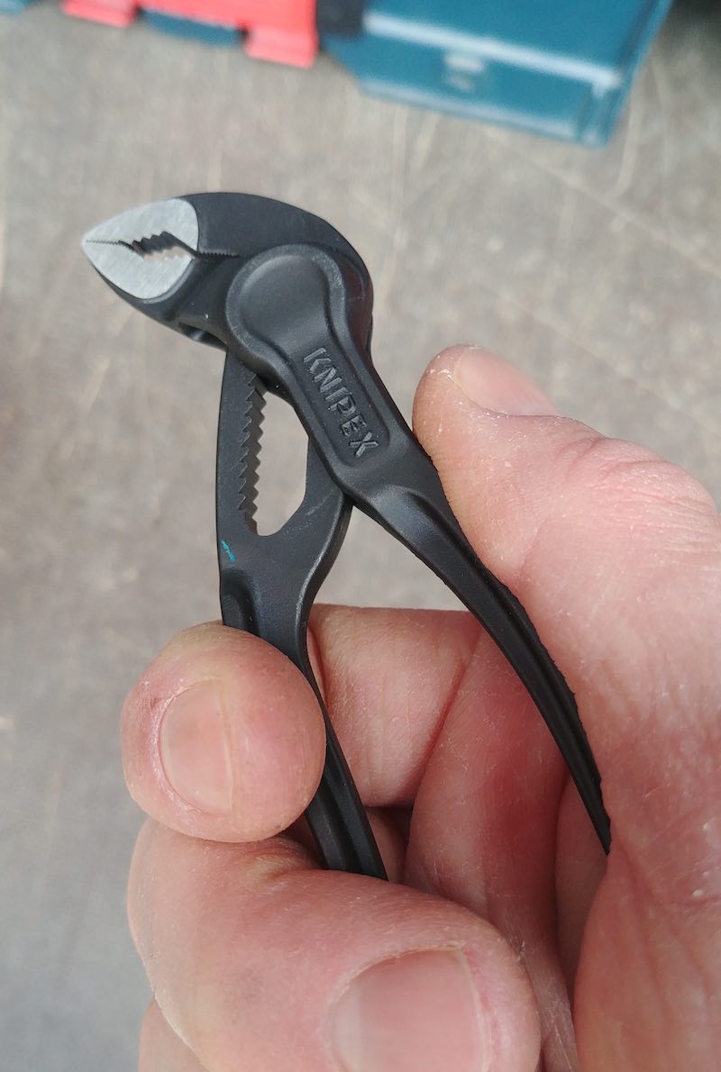 essai outillage pour chantier pince multiprise Knipex