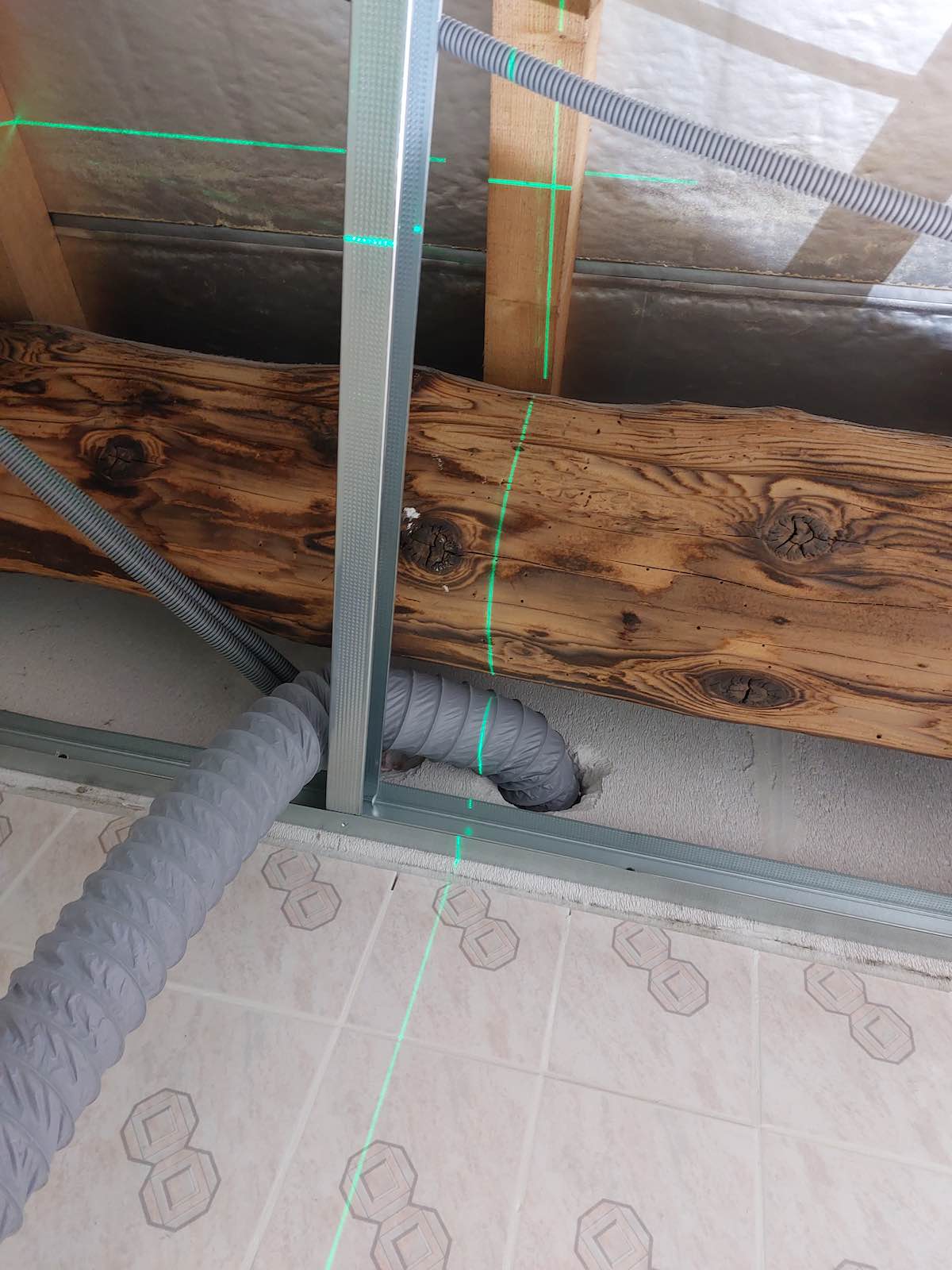 comment installer des spots en plafond placo?