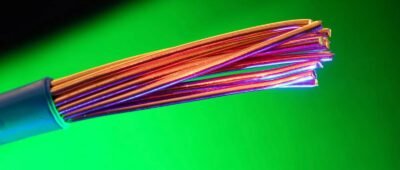 Rénovation électrique : comment gérer la mise à la terre quand le terrain pose problème ?