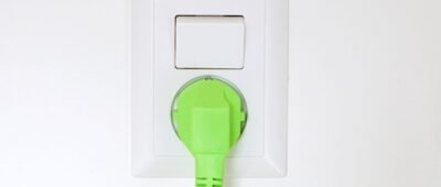 Durée de vie d’une prise électrique : combien d’années avant de la remplacer ?