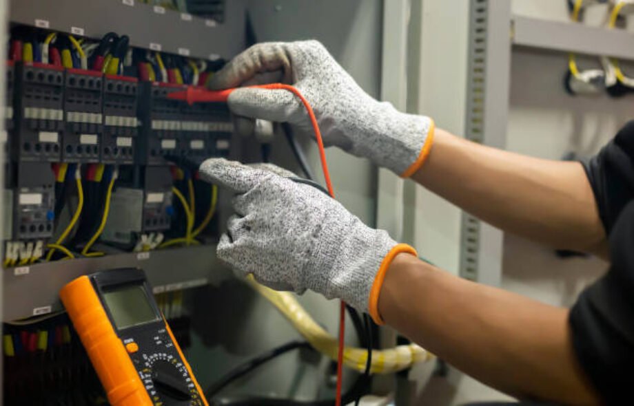 Meilleurs gants isolants électricien 1000 V 2026 — Comparatif EN 60903